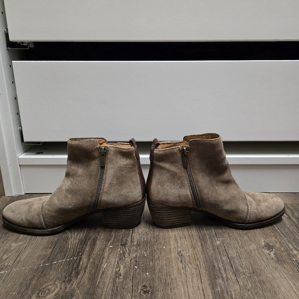 Pikolinos Ankle Zipper Suede Boot